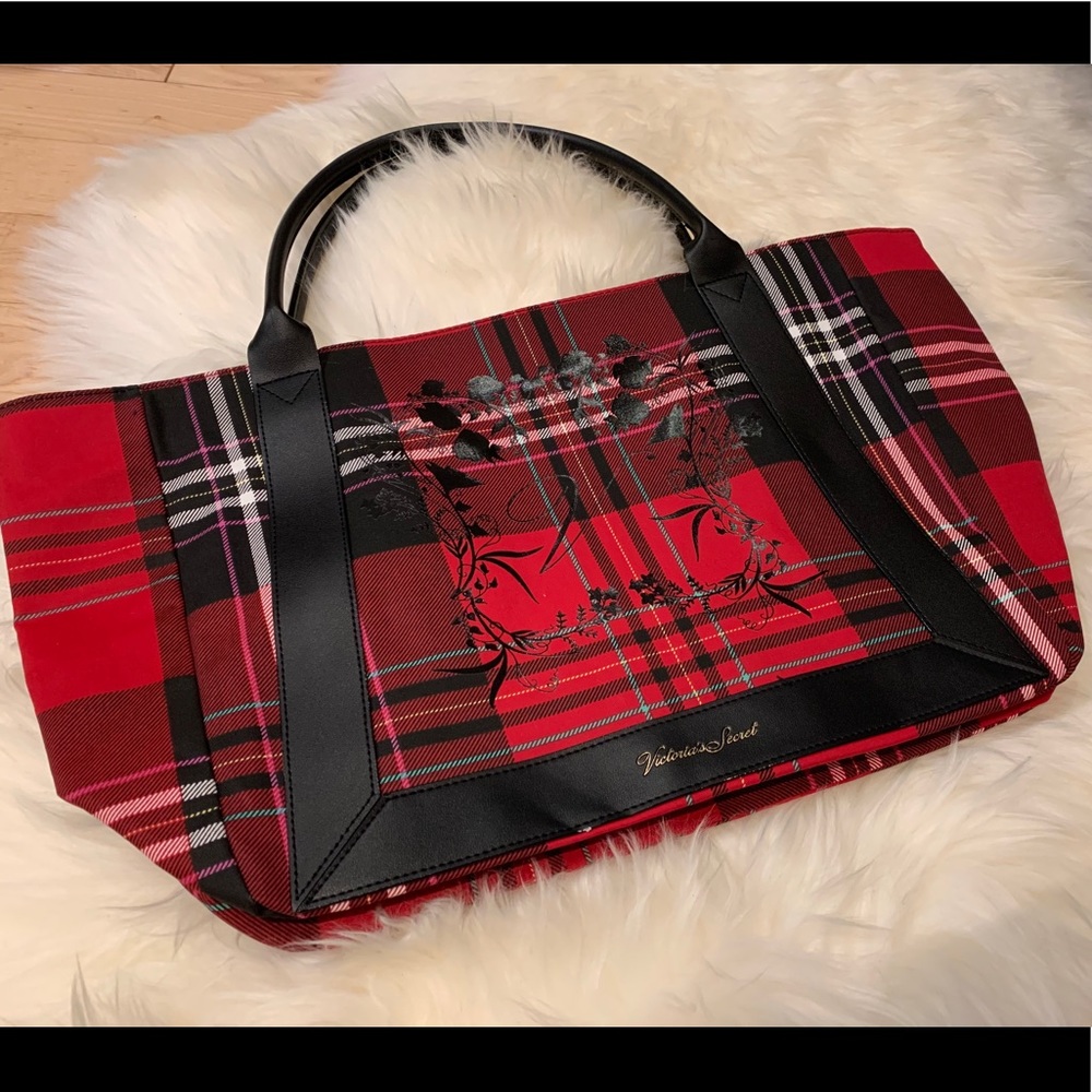 Victoria’s Secret tote